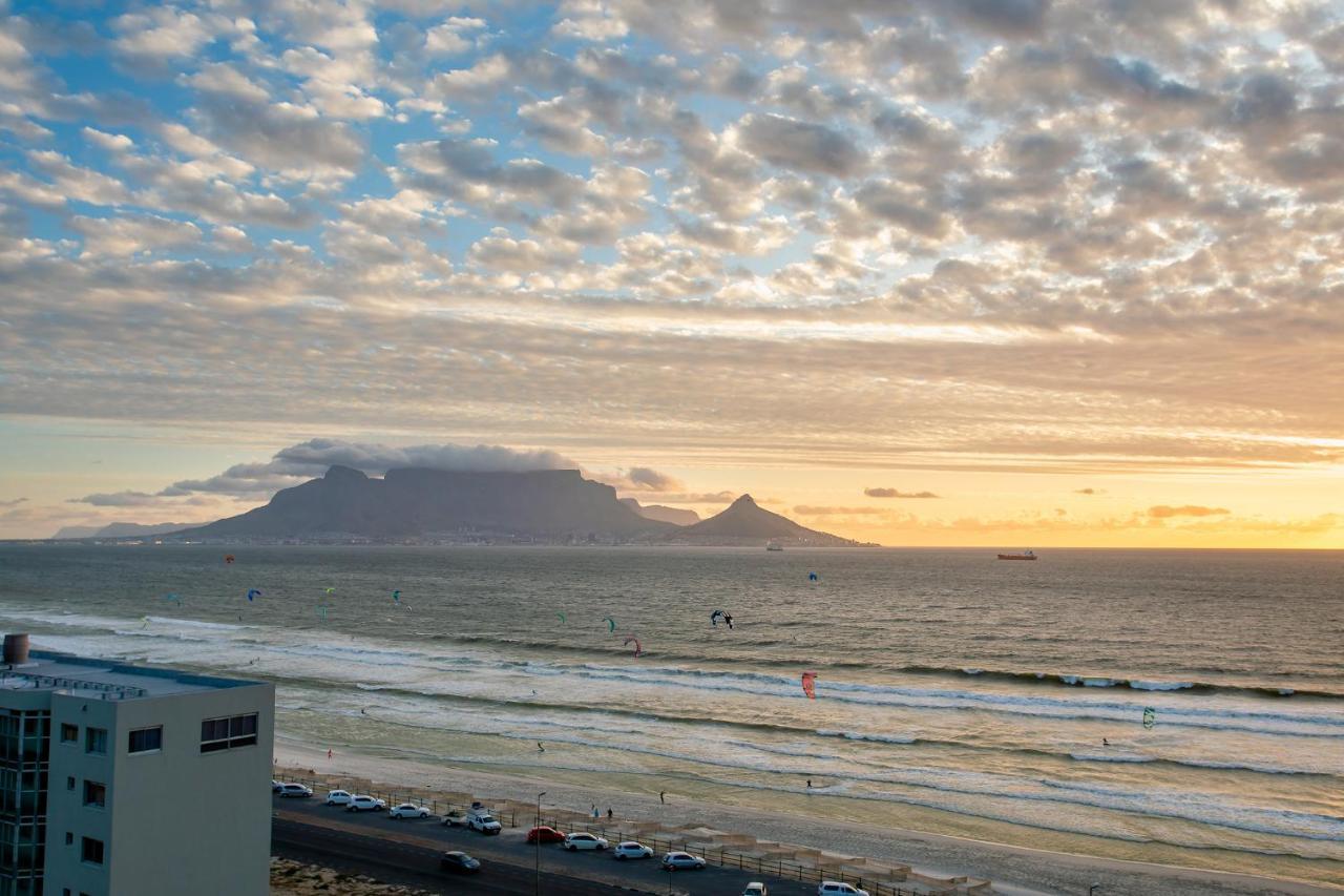 The Waves Blouberg Beach Apartments Bloubergstrand Eksteriør bilde